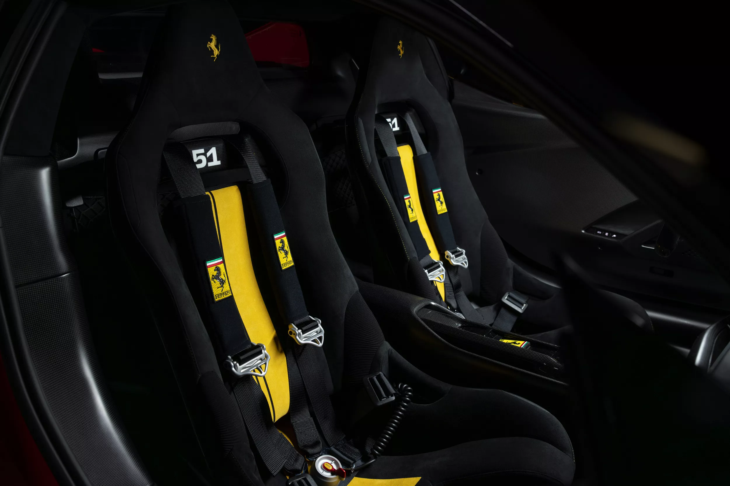 Piloti Ferrari 296 Speciale